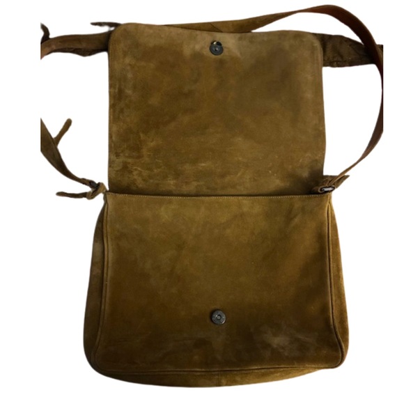 Chanel suede crossbody messenger bag with tassel. Preloved good condition. - Picture 5 of 7